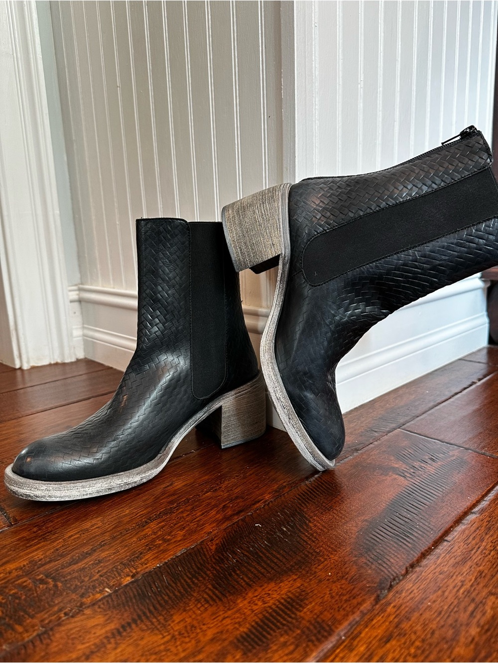 Free People | NWOT Chelsea Ankle Boots with Contrasting Heel